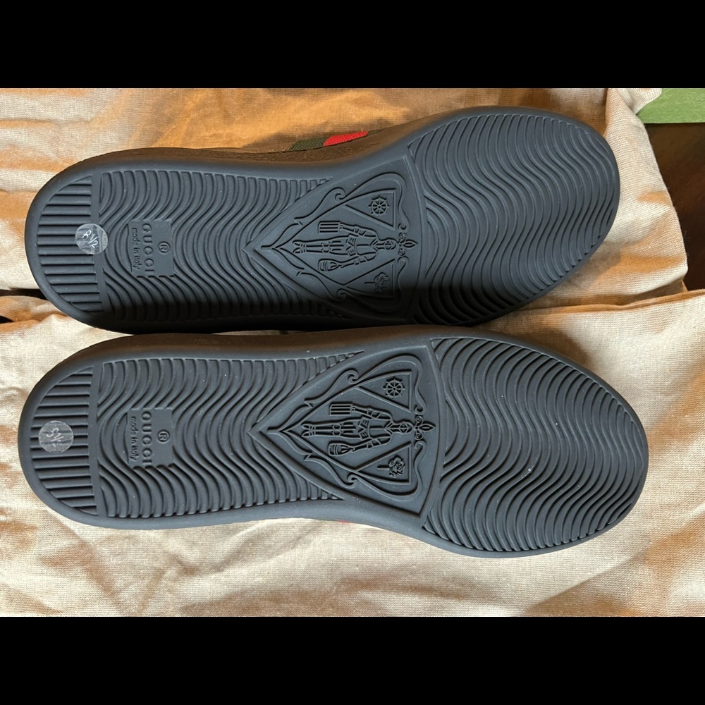 New Gucci sneakers Never worn. - Picture 4 of 9